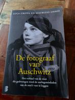 Boek de fotograaf van auschwitz, Ophalen of Verzenden, Zo goed als nieuw