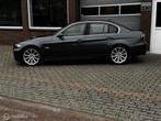 BMW 3-serie 325i Executive LEDER/NAVI/AIRCO/CRUISE, 745 kg, Achterwielaandrijving, 2497 cc, Bedrijf