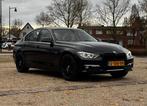 BMW 3-Serie 320i Luxury Edition EDE High Exec - NIEUWE APK, Auto's, Achterwielaandrijving, Euro 6, 4 cilinders, Zwart