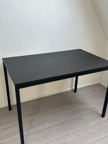 IKEA TÄRENDÖ tafel zwart 110x67 beschikbaar voor biedingen
