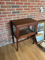 Theekastje / buffetkastje, Ophalen