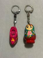Sleutelhangers Hollandse Klomp en Matroesjka, Verzamelen, Ophalen of Verzenden, Nieuw, Stad of Land, Speldje of Pin