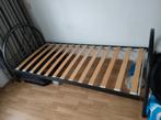bed incl vastzittende lattenbodem, Huis en Inrichting, Slaapkamer | Bedden, Ophalen, 90 cm, Eenpersoons, Zo goed als nieuw