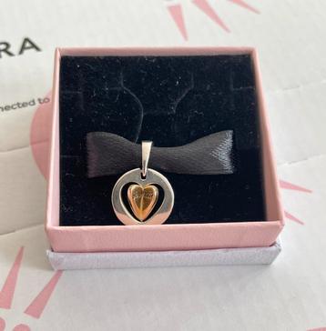 SPINNING HEART PANDORA SHINE AND SILVER DANGLE 768756C00 beschikbaar voor biedingen