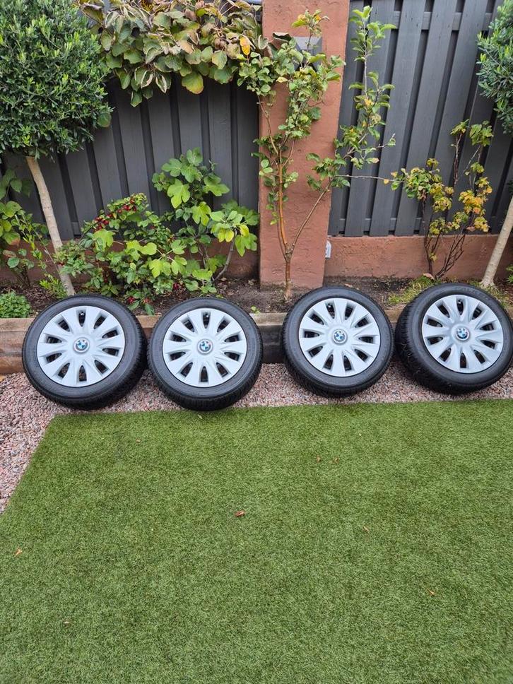 16 inch stalen velgen, goede falken winterbanden bmw., Auto-onderdelen, Banden en Velgen, Velg(en), Winterbanden, 16 inch, 205 mm