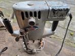 Freesmachine, Doe-het-zelf en Verbouw, Gereedschap | Freesmachines, Gebruikt, Scheer, Ophalen of Verzenden, Bovenfrees