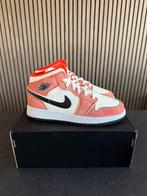 Nike Air Jordan 1 Mid Orange Suede Maat 36.5, --, Nike, Nieuw, Oranje