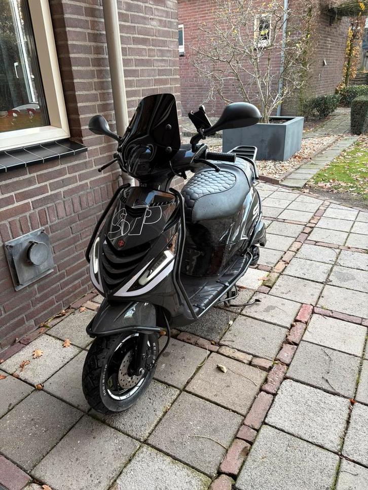 Zip 4 takt, Fietsen en Brommers, Brommeronderdelen | Scooters, Zo goed als nieuw, Piaggio, Overige typen, Ophalen