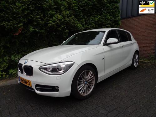 BMW 1-serie 118i Business,170PK,Navi,Xenon,Clima,Cruise cont, Auto's, BMW, Bedrijf, Te koop, 1-Serie, ABS, Airbags, Airconditioning