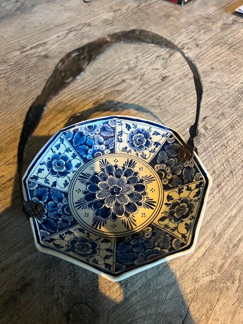Delfts Blauw Mand met Metalen Handvat - Antiek Keramiek Mand, Antiek en Kunst, Antiek | Keramiek en Aardewerk, Ophalen of Verzenden
