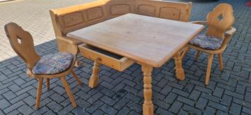 Landelijke vintage Oostenrijkse Duitse Eethoek klep zithoek beschikbaar voor biedingen