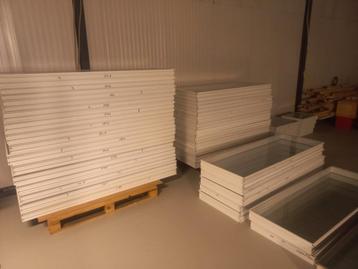 Partij Glazen systeemwanden incl profielen beschikbaar voor biedingen