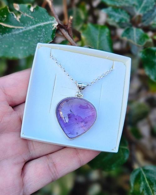 Hartvormige Amethist Ketting Amelie - Echt Zilver, Sieraden, Tassen en Uiterlijk, Kettingen, Nieuw, Zilver, Zilver, Met edelsteen