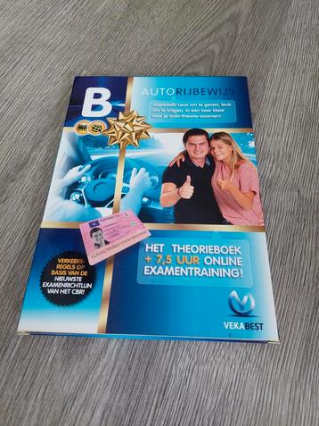 theorieboek  auto  RIJBEWIJS beschikbaar voor biedingen