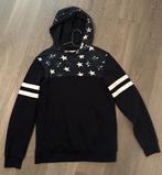 Donkerblauwe H&M hoodie capuchonsweater met sterren maat 158, Kinderen en Baby's, Kinderkleding | Maat 158, Nieuw, Jongen, Trui of Vest