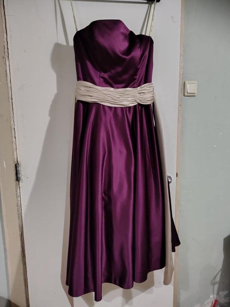 Mark Lesley paarse Galajurk baljurk Maat M/L, Kleding | Dames, Gelegenheidskleding, Ophalen, Galajurk, Paars, Maat 42/44 (L)