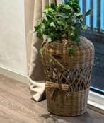 2 Riviera Maison rattan vazen/ prijs per stuk, Ophalen, Zo goed als nieuw, Riet