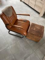 Fauteuil en hocker cognac kleur, Huis en Inrichting, Fauteuils, Ophalen, Zo goed als nieuw, 75 tot 100 cm