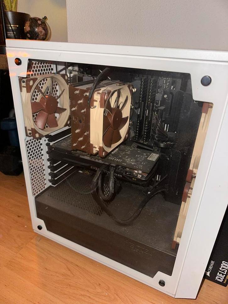 Zelfgebouwde PC, Computers en Software, Desktop Pc's, Gebruikt, 3 tot 4 Ghz, SSD, 16 GB, Met videokaart, Gaming, Ophalen