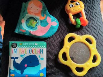 Baby speelgoed, alles,  samen2,50 beschikbaar voor biedingen