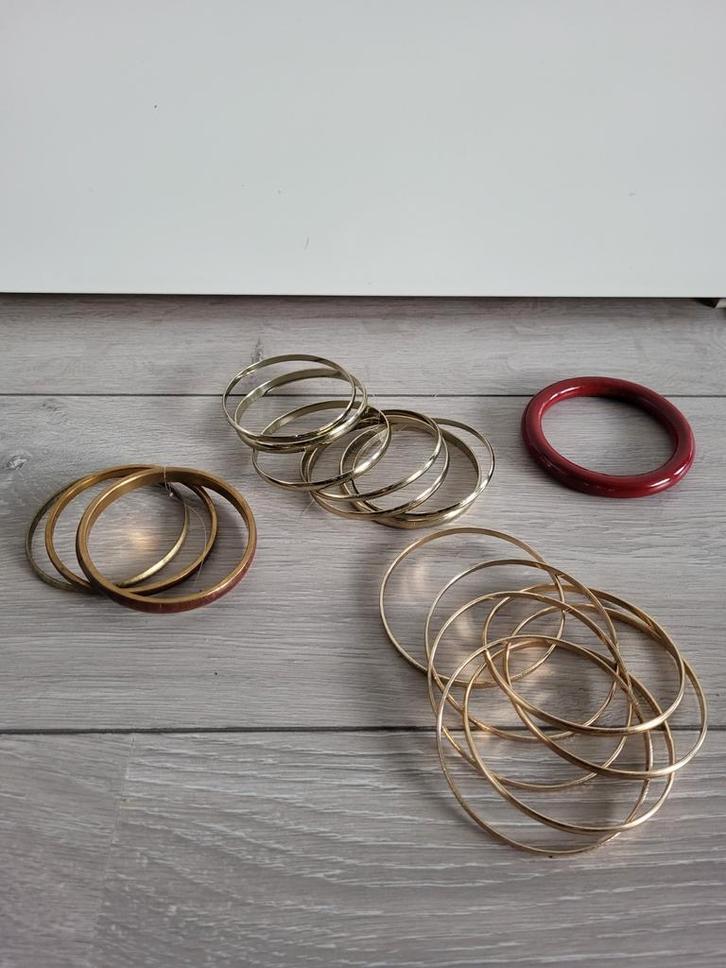 Armbanden Set: Goudkleur, Hout & Rood, Sieraden, Tassen en Uiterlijk, Armbanden, Zo goed als nieuw, Goud, Goud, Ophalen of Verzenden