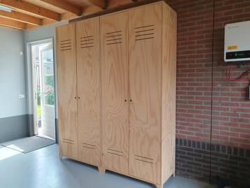 Underlayment Lockerkasten - 236cm Hoog beschikbaar voor biedingen