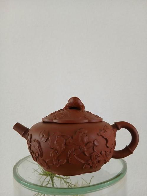 Yixing chinees theepotje met pad of kikker, Antiek en Kunst, Kunst | Niet-Westerse kunst, Ophalen of Verzenden