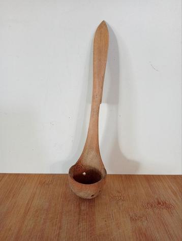 Houten Olijflepel - Gebruikte Staat beschikbaar voor biedingen