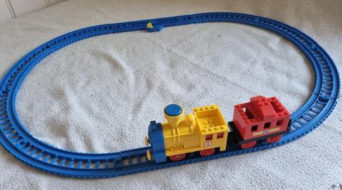 eenvoudige legotrein met rails voor jonge kinderen, Kinderen en Baby's, Speelgoed | Duplo en Lego, Gebruikt, Lego, Ophalen of Verzenden