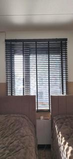 Jaloezieen zwart hout Hoogte 150 breedte 140, Ophalen
