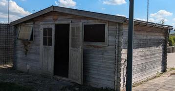 Groot tuinhuis van 5m bij 4m  beschikbaar voor biedingen