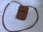 Telefoontasje Leer merk Burkeley camel / beige luxueus, Ophalen of Verzenden, Zo goed als nieuw, Bruin, Leer