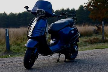 Vespa Sprint 300cc FULL option beschikbaar voor biedingen