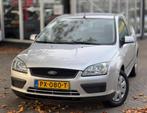 Ford Focus 1.4-16V Airco Cruise Lage KM Topstaat Nieuwe APK, 15 km/l, Gebruikt, 4 cilinders, 610 kg