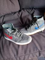 Nike Air Jordan 1 Flyknit Clay Green maat 38,5, Ophalen, Nike Air Jordan, Sneakers of Gympen, Zo goed als nieuw
