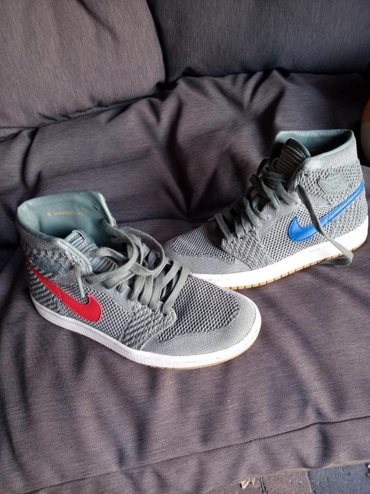 Nike Air Jordan 1 Flyknit Clay Green maat 38,5, Kleding | Dames, Schoenen, Zo goed als nieuw, Sneakers of Gympen, Ophalen
