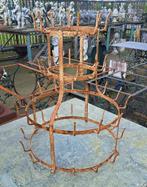 Antiek Frans flessenrek 73 cm hoog is geheel van smeedijzer, Antiek en Kunst, Curiosa en Brocante, Ophalen