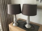 Te koop 2 schemerlampen en een Grenen bijzet tafel, Huis en Inrichting, Ophalen, Zo goed als nieuw, Rond, 25 tot 50 cm