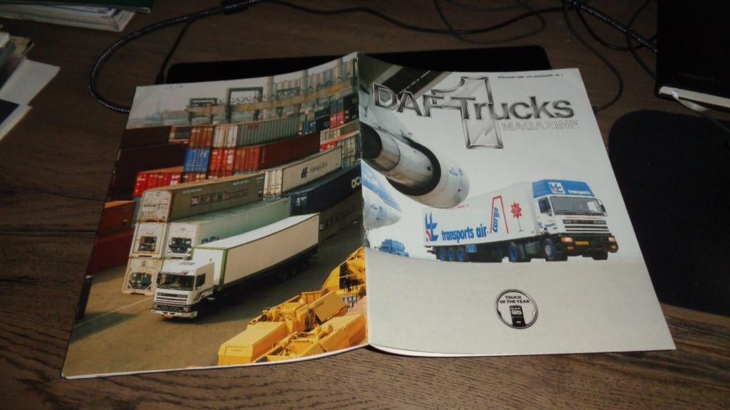 Folder  DAF  TRUCKS  ,  2-1988, Verzenden, Zo goed als nieuw, Overige merken
