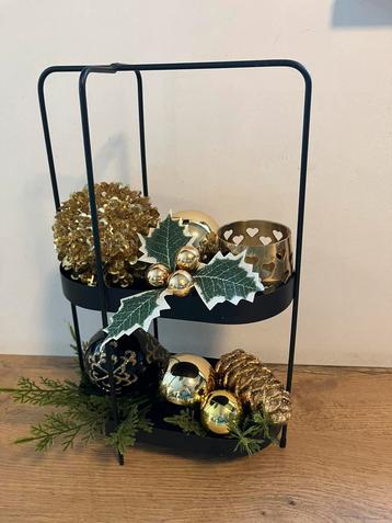Kerst decoratie etagère beschikbaar voor biedingen