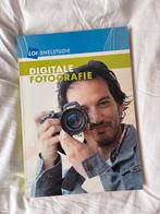 LOI Digitale Fotografie Cursus Boek, Ophalen of Verzenden, Zo goed als nieuw, Fotografie algemeen