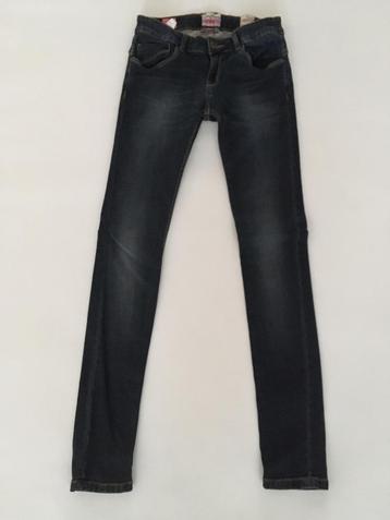 CARS spijkerbroek 164 in ~~nieuw~~ staat beschikbaar voor biedingen