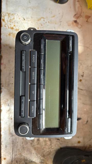 Originele volkswagen radio beschikbaar voor biedingen