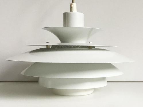 Deens design Jeka hanglamp Verona model 209600, Huis en Inrichting, Lampen | Hanglampen, Minder dan 50 cm, Kunststof, Metaal, Overige materialen