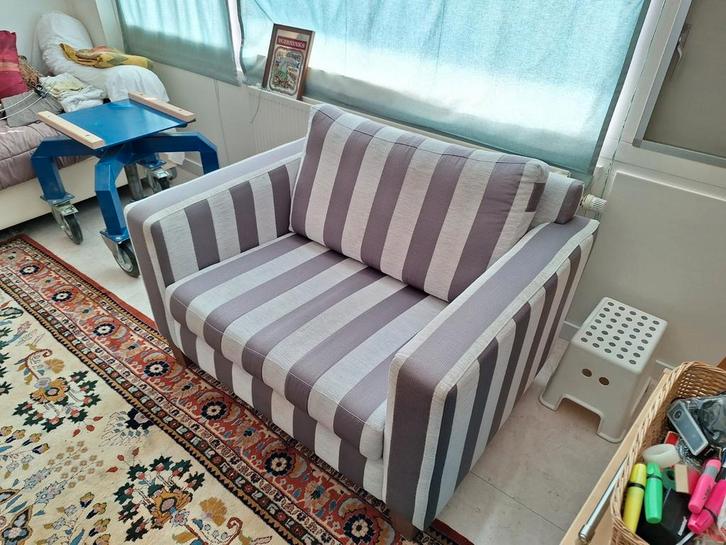 Loveseat bank, Huis en Inrichting, Banken | Bankstellen, Gebruikt, Tweepersoons, Minder dan 150 cm, 75 tot 100 cm, Ophalen