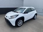 Toyota Aygo X 1.0 VVT-i S-CVT Play Automaat, BTW-auto! Achte, Stof, Gebruikt, Euro 6, 4 stoelen