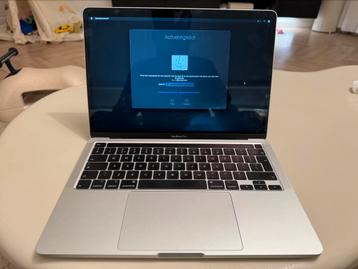 Apple MacBook Pro 13” 2020 iCloudlock beschikbaar voor biedingen