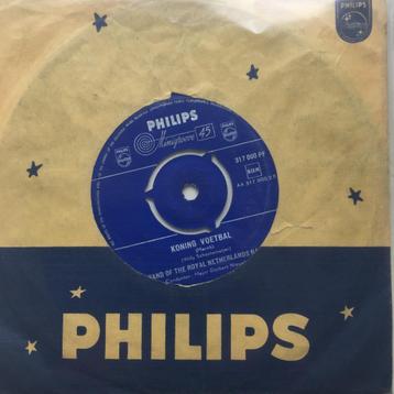 MP951 VOETBAL Oranje singels van 1964-1990 beschikbaar voor biedingen