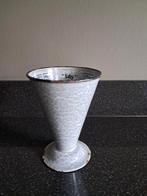 Mooie grijsgewolkte Edy maatbeker oude lettertype., Ophalen of Verzenden