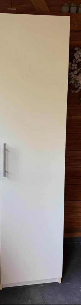 Kledingkast Afmeting 50x58x201 bxdxh beschikbaar voor biedingen